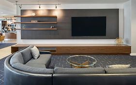 Courtyard Long Beach Airport